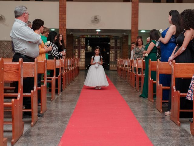 O casamento de Lucas e Lina em Contagem, Minas Gerais 56