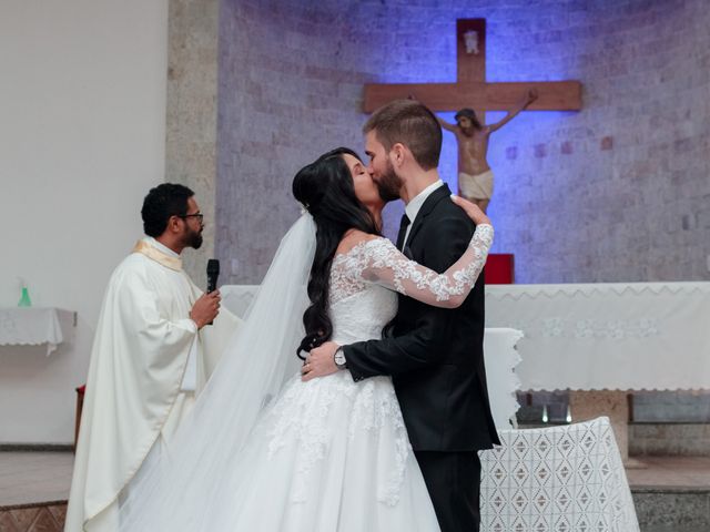 O casamento de Lucas e Lina em Contagem, Minas Gerais 67