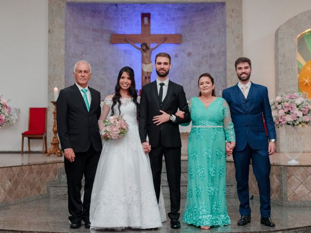 O casamento de Lucas e Lina em Contagem, Minas Gerais 81