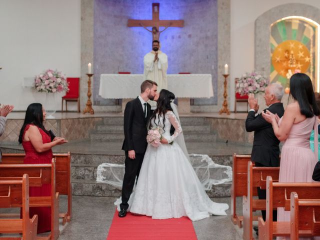 O casamento de Lucas e Lina em Contagem, Minas Gerais 90