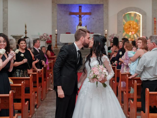 O casamento de Lucas e Lina em Contagem, Minas Gerais 93