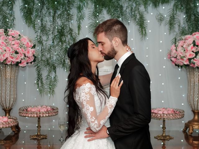 O casamento de Lucas e Lina em Contagem, Minas Gerais 159