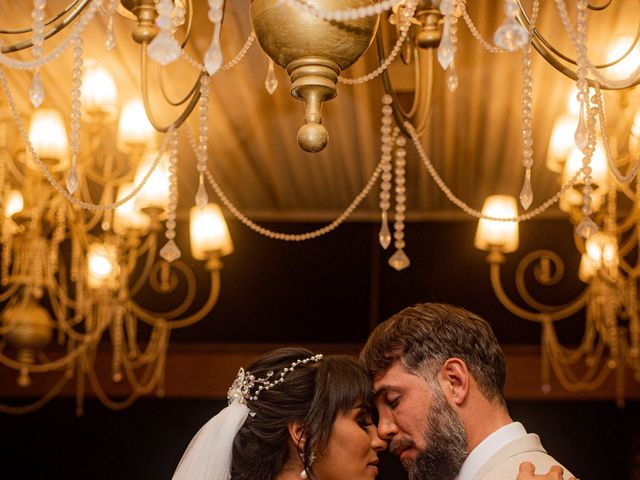 O casamento de Tiago e Stephanie em Belo Horizonte, Minas Gerais 33