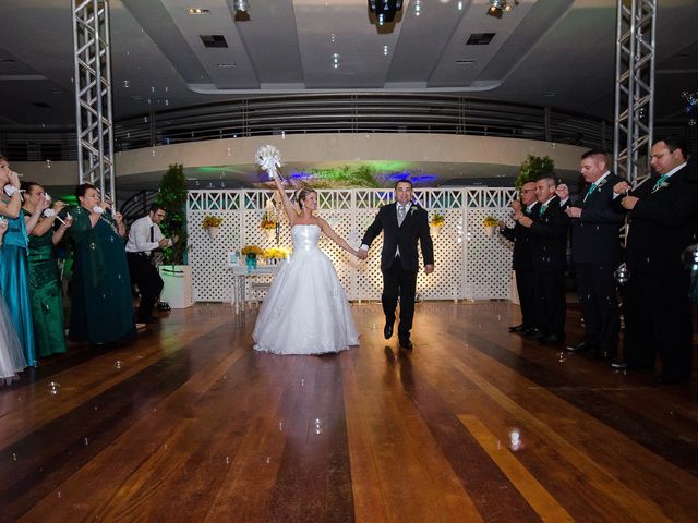 O casamento de Elisangela e César em Novo Hamburgo, Rio Grande do Sul 79