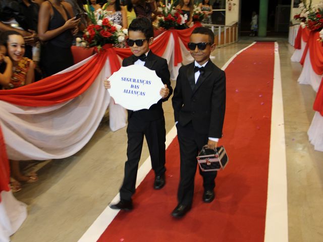 O casamento de Marcus e Rosana em Betim, Minas Gerais 11