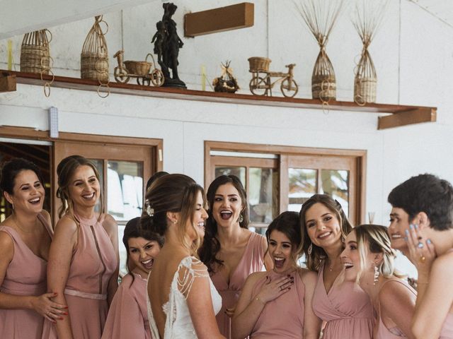 O casamento de André e Letícia em Itapema, Santa Catarina 12