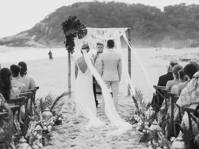 O casamento de André e Letícia em Itapema, Santa Catarina 49