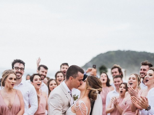 O casamento de André e Letícia em Itapema, Santa Catarina 61