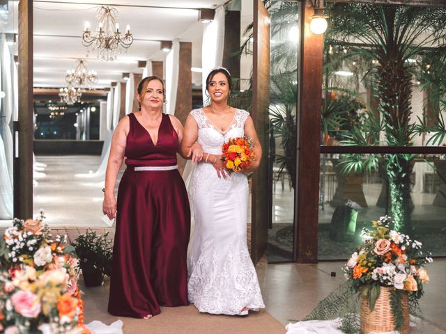 O casamento de Ediane e Henrique em Contagem, Minas Gerais 38