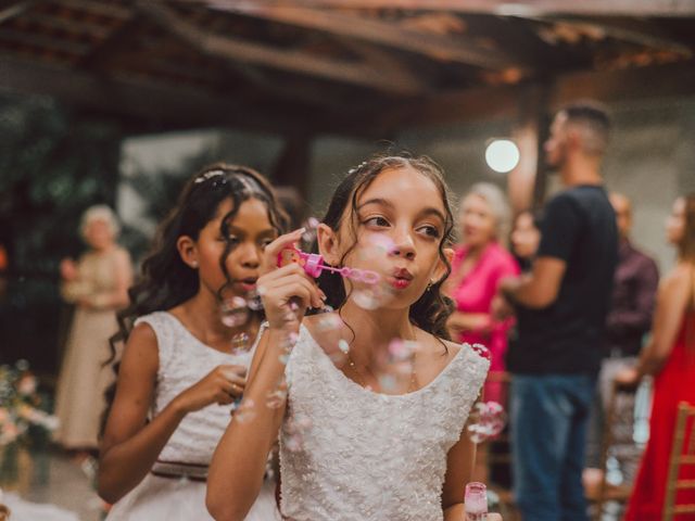 O casamento de Ediane e Henrique em Contagem, Minas Gerais 47