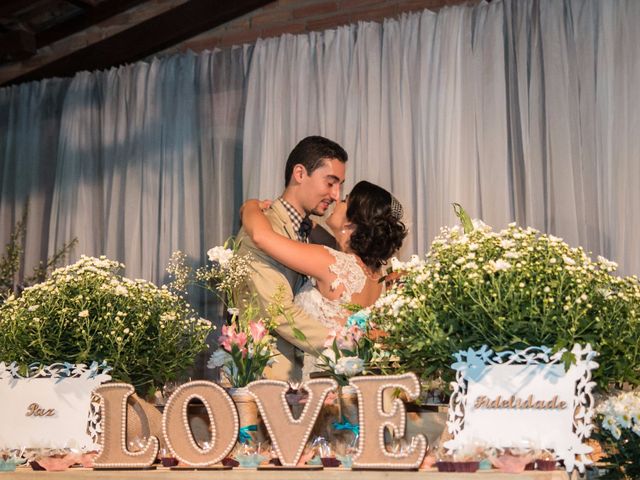 O casamento de Wallace e Thaiza  em Santa Luzia, Minas Gerais 1