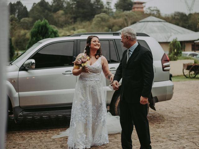 O casamento de Tiago e Fernanda em Curitiba, Paraná 36