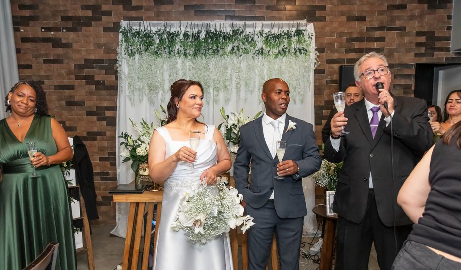 O casamento de Oscar  e Adriana  em Sé, São Paulo
