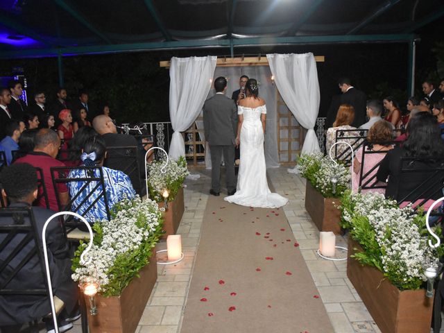 O casamento de Leonardo e Viviane em Itapecerica da Serra, São Paulo 35