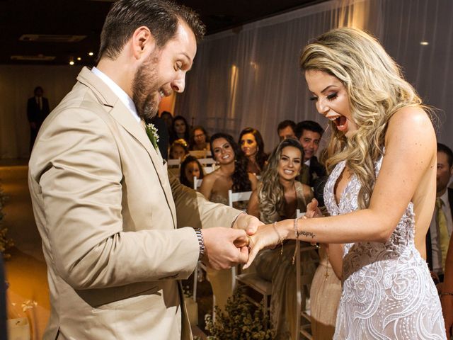 O casamento de Roberto e Letícia em Itapema, Santa Catarina 1