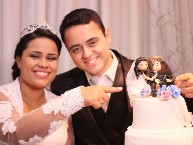 O casamento de Vinícius e Monica em Carapicuíba, São Paulo Estado 43
