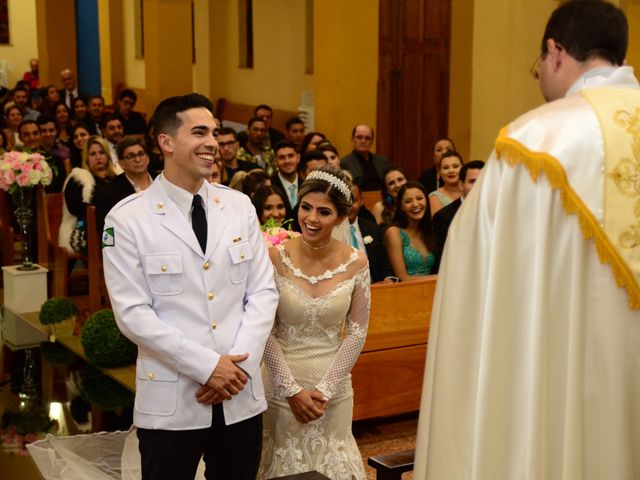 O casamento de Maike e Ana em São Sebastião da Amoreira, Paraná 12