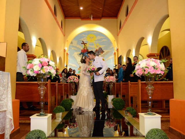 O casamento de Maike e Ana em São Sebastião da Amoreira, Paraná 13