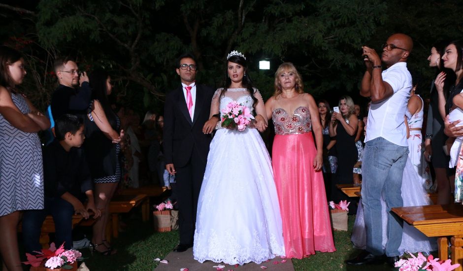 O casamento de Adriel e Flavia em Uberlândia, Minas Gerais