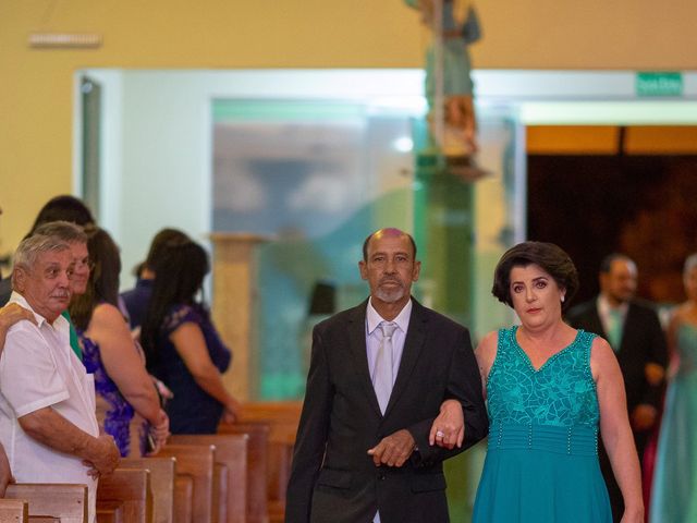 O casamento de Jonas e Luma em Bom Jesus de Goiás, Goiás 14