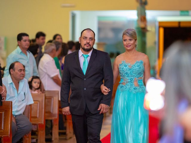 O casamento de Jonas e Luma em Bom Jesus de Goiás, Goiás 15