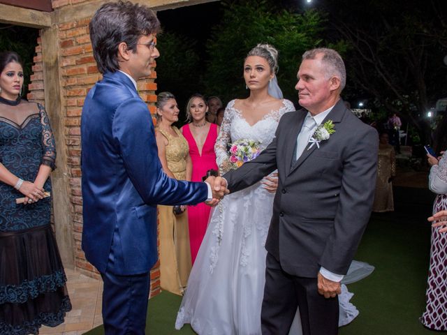 O casamento de Danilo e Leonara em Campo Maior, Piauí 11