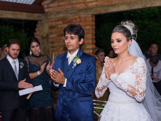 O casamento de Danilo e Leonara em Campo Maior, Piauí 12