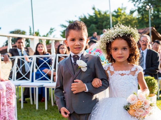 O casamento de Evandro e Dayanne em Ibirité, Minas Gerais 33