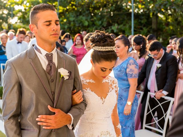 O casamento de Evandro e Dayanne em Ibirité, Minas Gerais 40