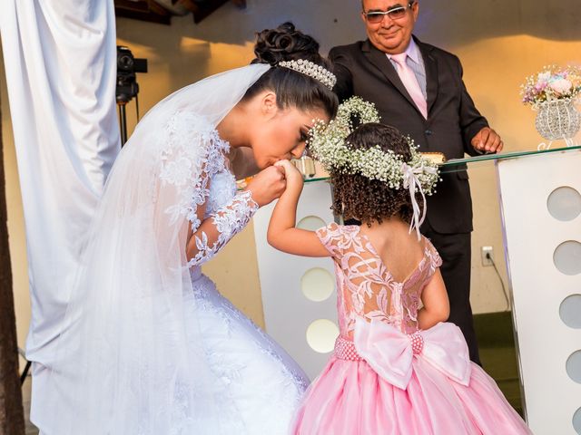 O casamento de Evandro e Dayanne em Ibirité, Minas Gerais 46