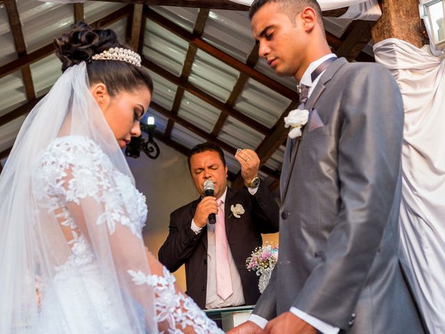 O casamento de Evandro e Dayanne em Ibirité, Minas Gerais 47