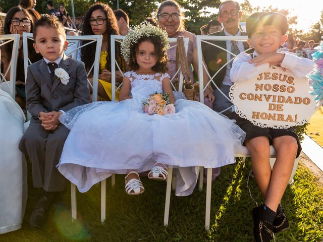 O casamento de Evandro e Dayanne em Ibirité, Minas Gerais 56