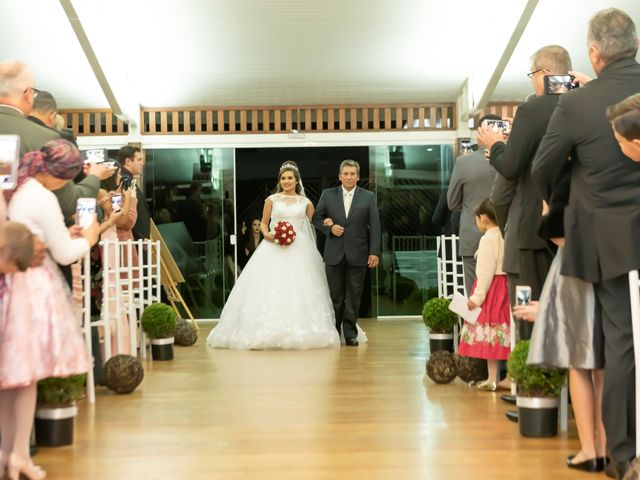 O casamento de Raphael e Renata em São José dos Pinhais, Paraná 22