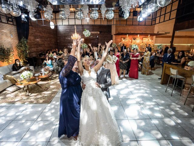 O casamento de Emerson e Alessandra em Belo Horizonte, Minas Gerais 68