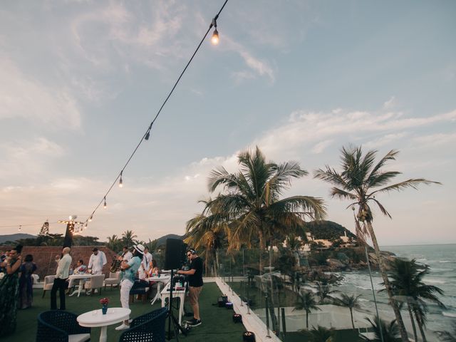 O casamento de Natalia e Luciano em Guarujá, São Paulo Estado 2