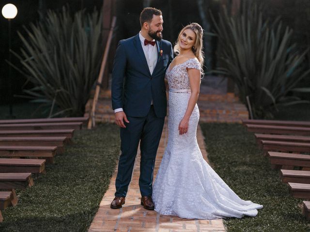 O casamento de Jean e Barbara em Curitiba, Paraná 299
