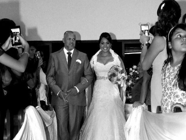 O casamento de Douglas  e Sara Evelyn em Uberaba, Minas Gerais 13