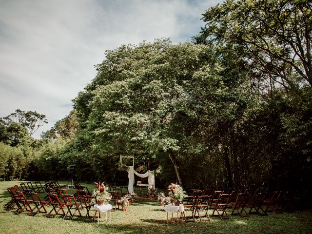 O casamento de Val e Nay em Curitiba, Paraná 24