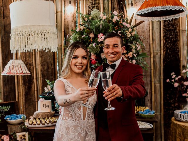 O casamento de Val e Nay em Curitiba, Paraná 139