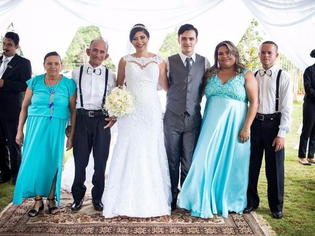 O casamento de Walison e Thayná em Montes Claros, Minas Gerais 33