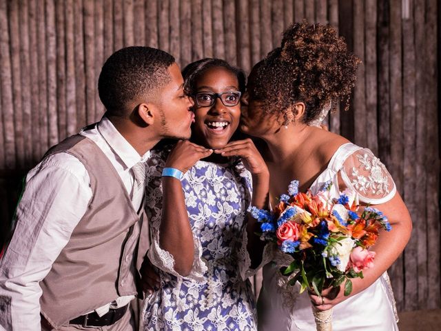 O casamento de Alisson  e Renata  em Velha Boipeba, Bahia 35