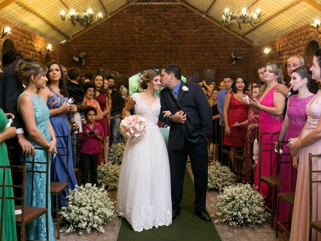 O casamento de Natan e Larissa em Esmeraldas, Minas Gerais 13