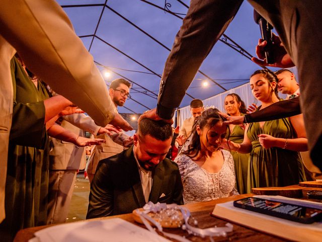 O casamento de Alexsandra e Cleiton em Nova Hartz, Rio Grande do Sul 63