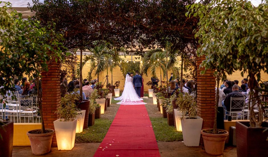 O casamento de Lucas  e Daniela  em Uberlândia, Minas Gerais