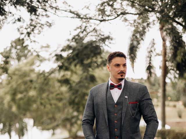 O casamento de Douglas e Mariana em Campo Largo, Paraná 11