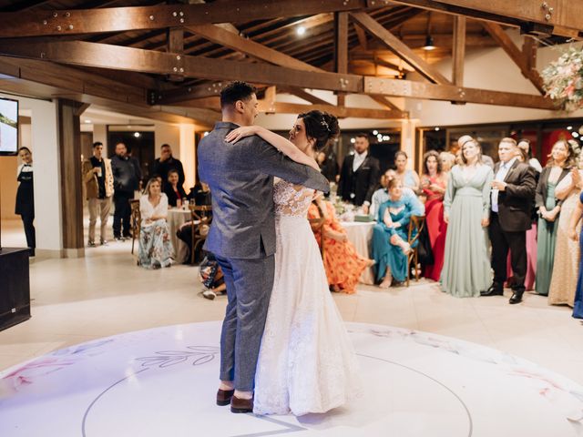 O casamento de Douglas e Mariana em Campo Largo, Paraná 33
