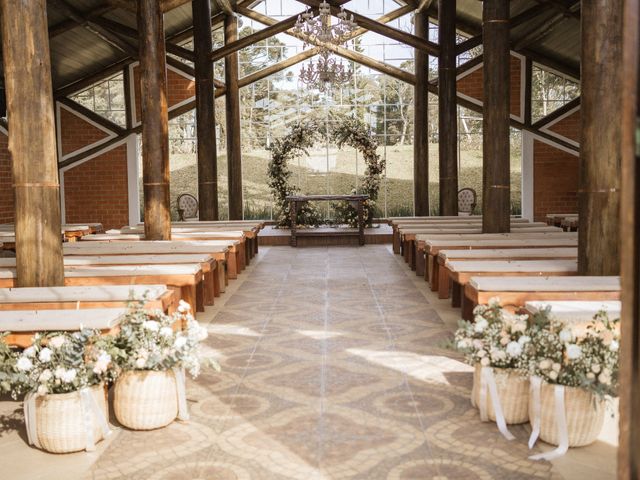 O casamento de Lucas e Giovana em Curitiba, Paraná 22