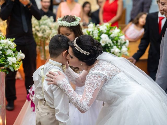 O casamento de Hugo e Renata em Poá, São Paulo Estado 17