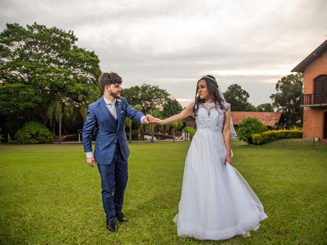 O casamento de Guilherme e Crislaine em Novo Hamburgo, Rio Grande do Sul 10