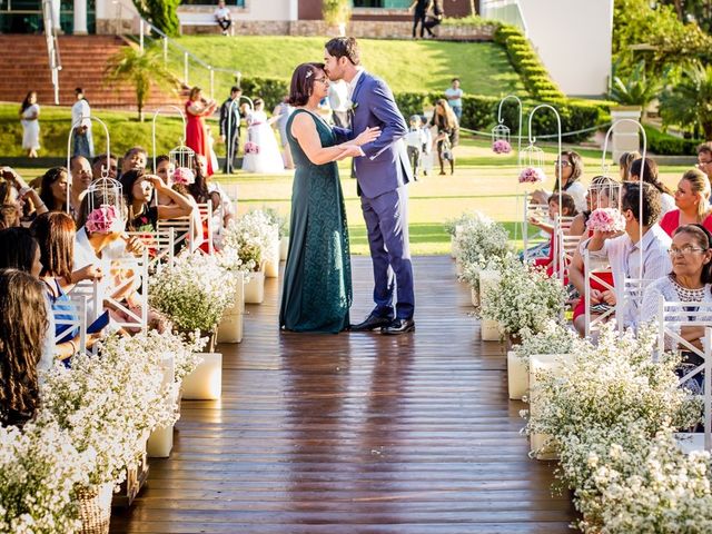 O casamento de Leandro e Tais em Ferraz de Vasconcelos, São Paulo Estado 25